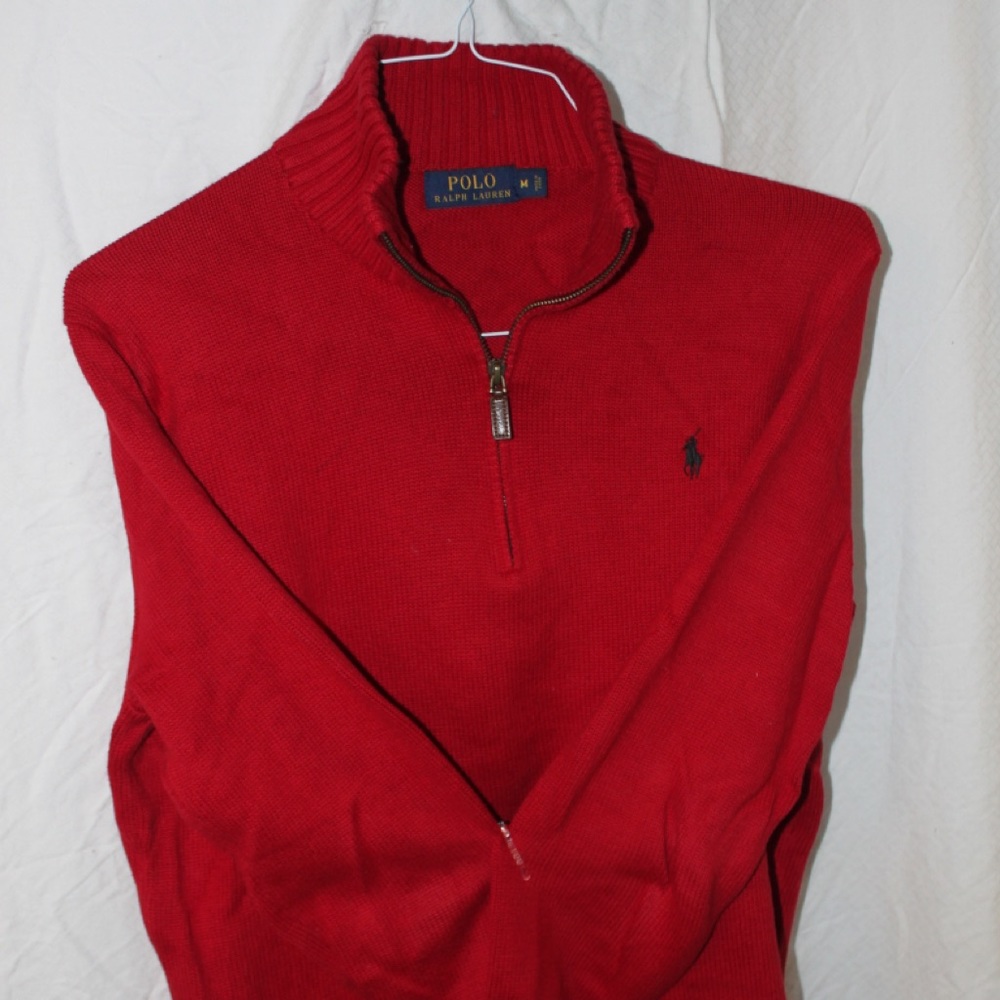 RED POLO QUARTER ZIP SIZE M